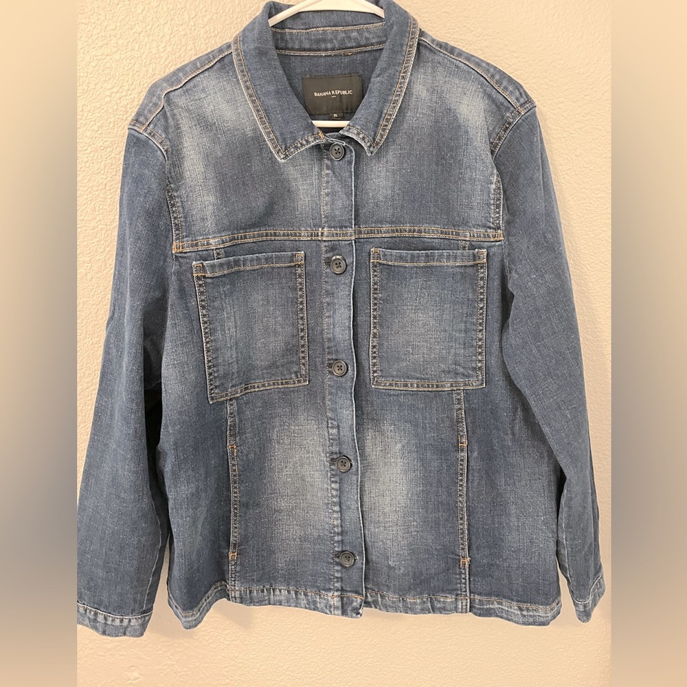 Banana republic women’s Jean jackets size XL.